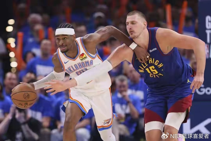 江南-美媒重排现役50大球星:詹姆斯跌出前20,杜库无缘前十,字母第六|詹姆斯·哈登|谢伊·吉尔杰斯-亚历山大|扬尼斯-阿德托昆博|尼古拉-约基奇|多诺万-米切尔_新浪体育_新浪新闻