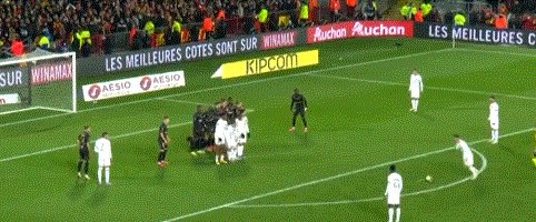 1638655581701042383.gif 江南-【法甲】梅西中柱 姆巴佩替补补时助攻 巴黎客场平