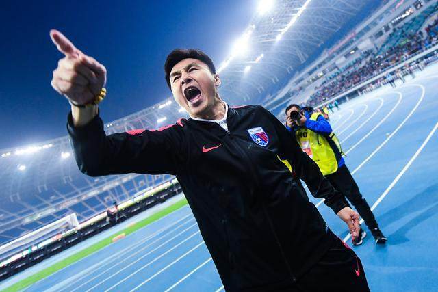 【夜读】敢和梅罗公开叫板的，也就只有伊布这货啦